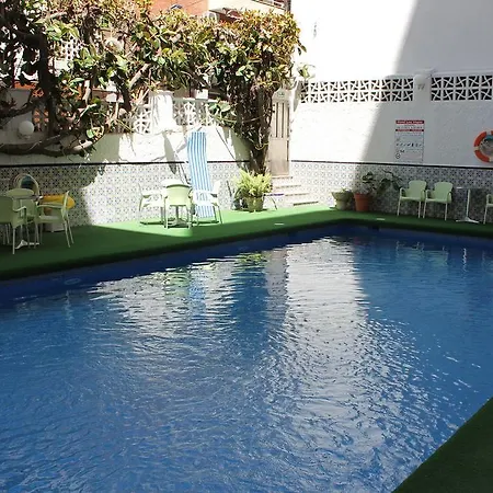 Vegas Otel 2*